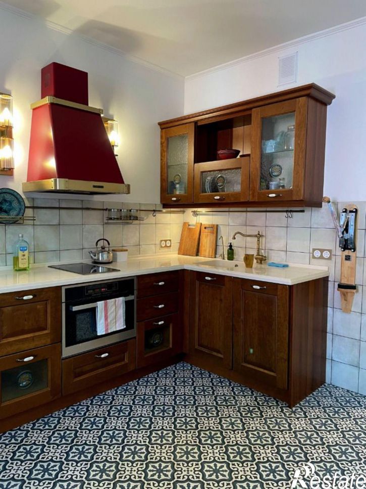 3-комн квартира улица Горького, 52Б,  д. 52Б