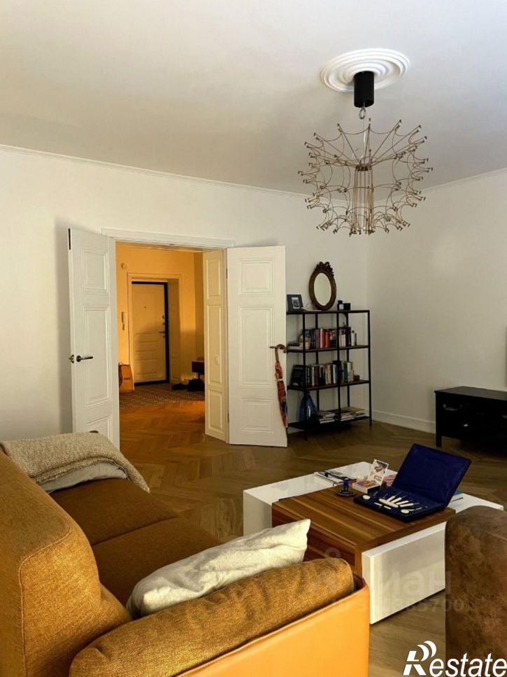 3-комн квартира улица Горького, 52Б,  д. 52Б