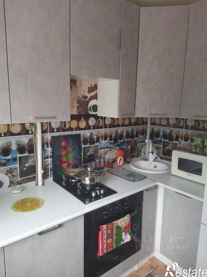 3-комн квартира улица Шершнева, 11,  д. 11