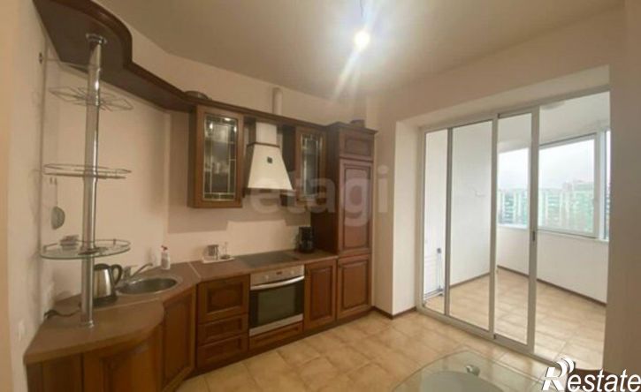 3-комн квартира улица Костюкова, 36Б,  д. 36Б