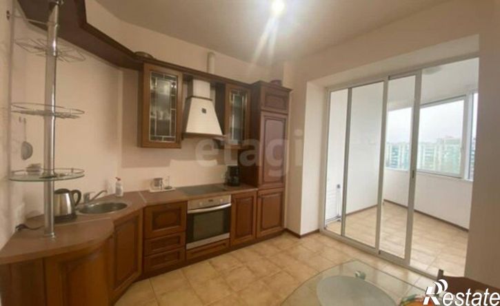 3-комн квартира улица Костюкова, 36Б,  д. 36Б