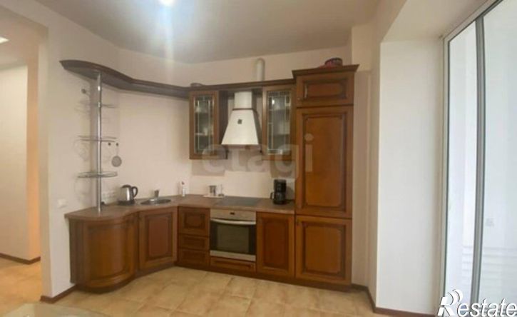 3-комн квартира улица Костюкова, 36Б,  д. 36Б