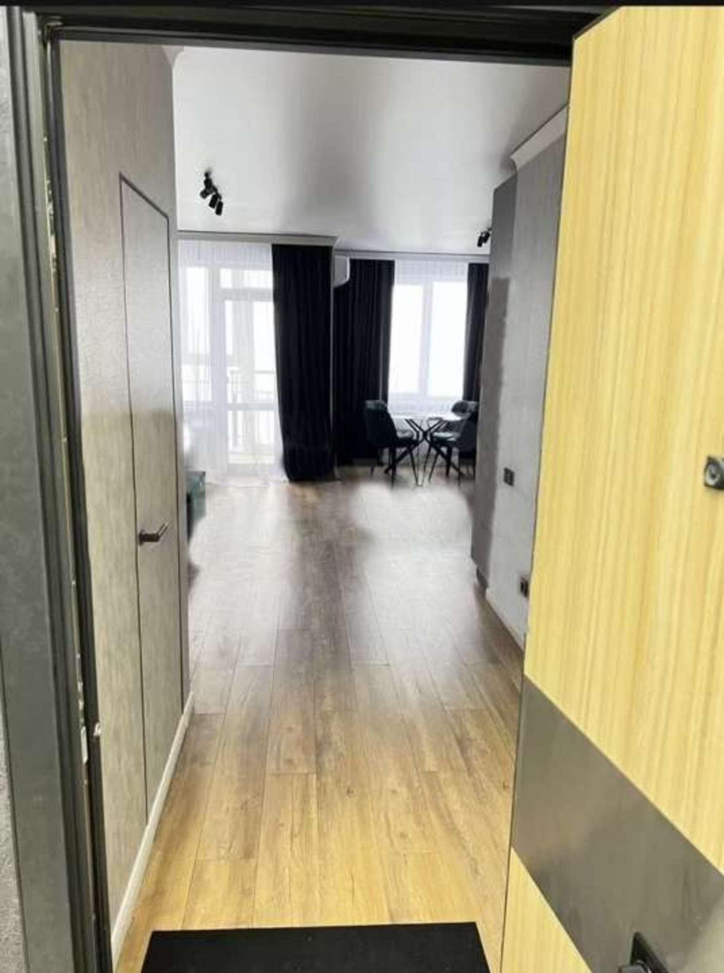 Купить студию за 6 400 000 рублей на Есенина улица, 15