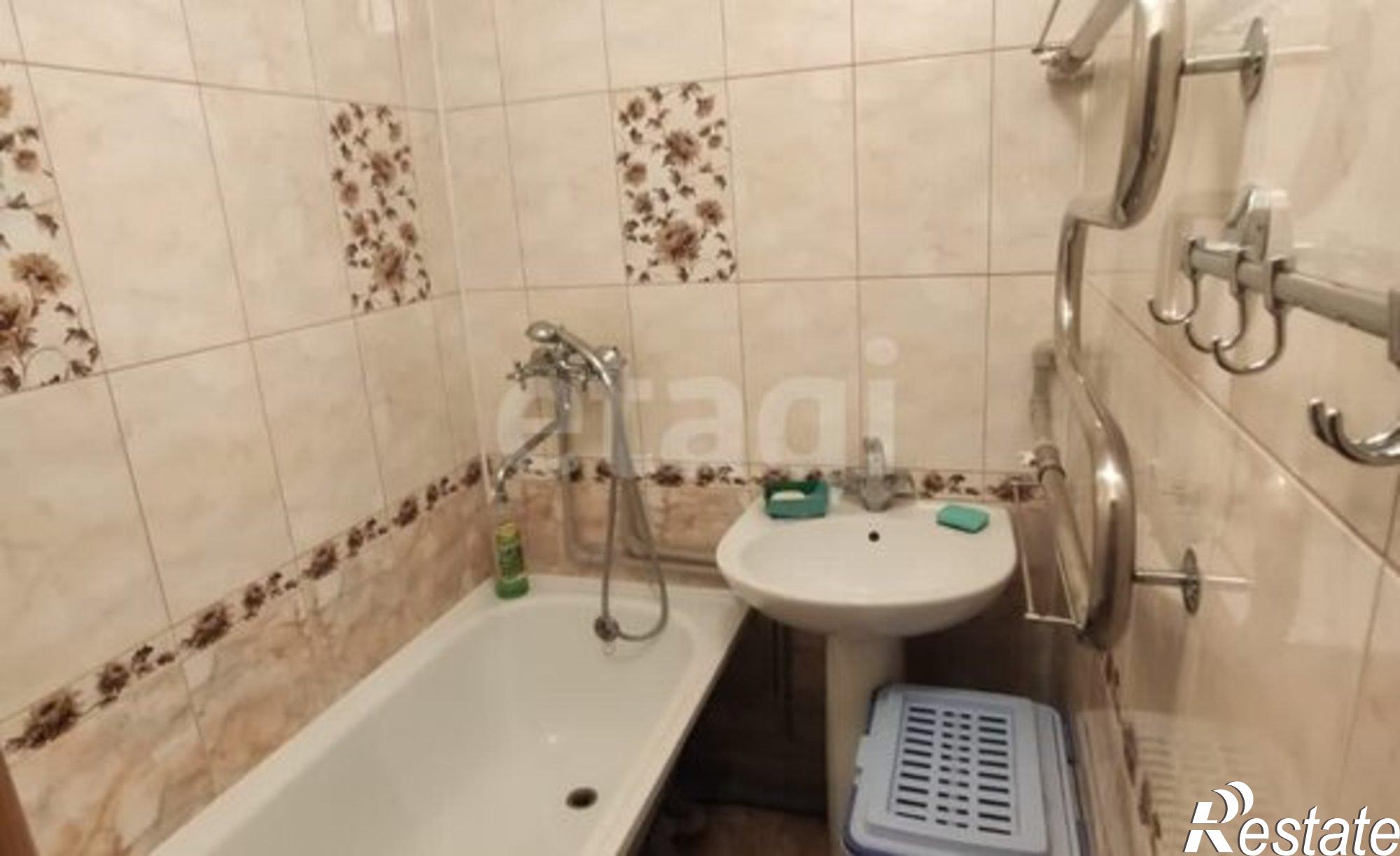 Купить квартиру за 4 650 000 рублей на улица Костюкова, 73