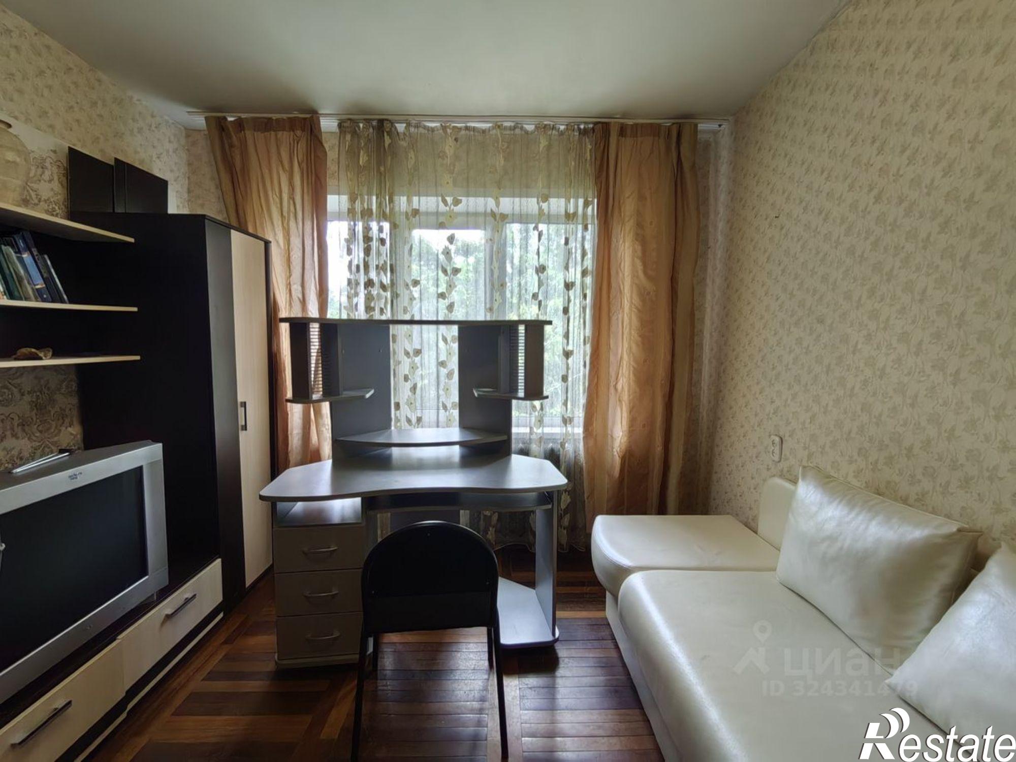 Сдать квартиру за 17 000 рублей на проспект Славы, 90