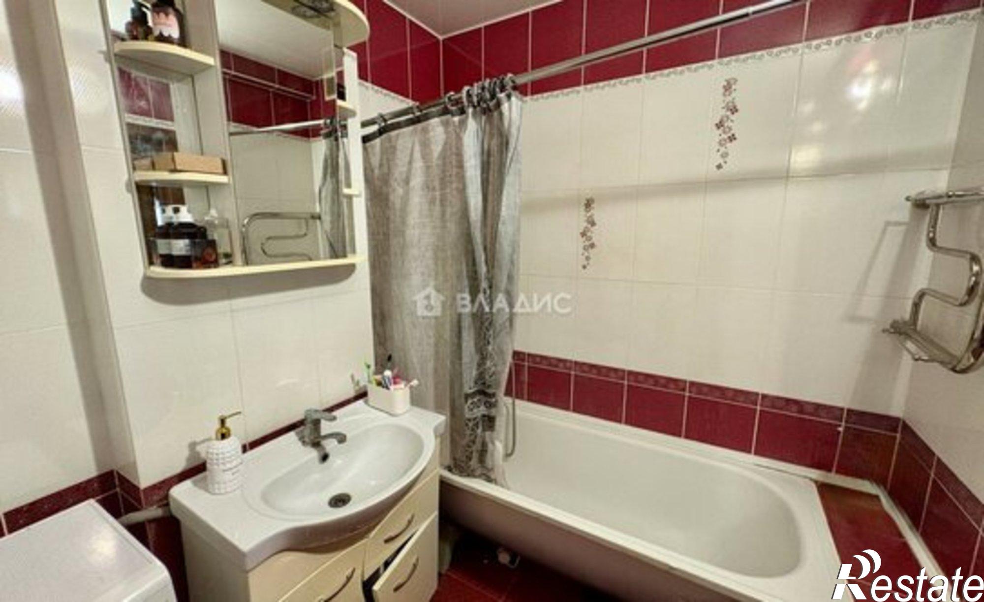 Купить квартиру за 9 300 000 рублей на улица 5 Августа, 37