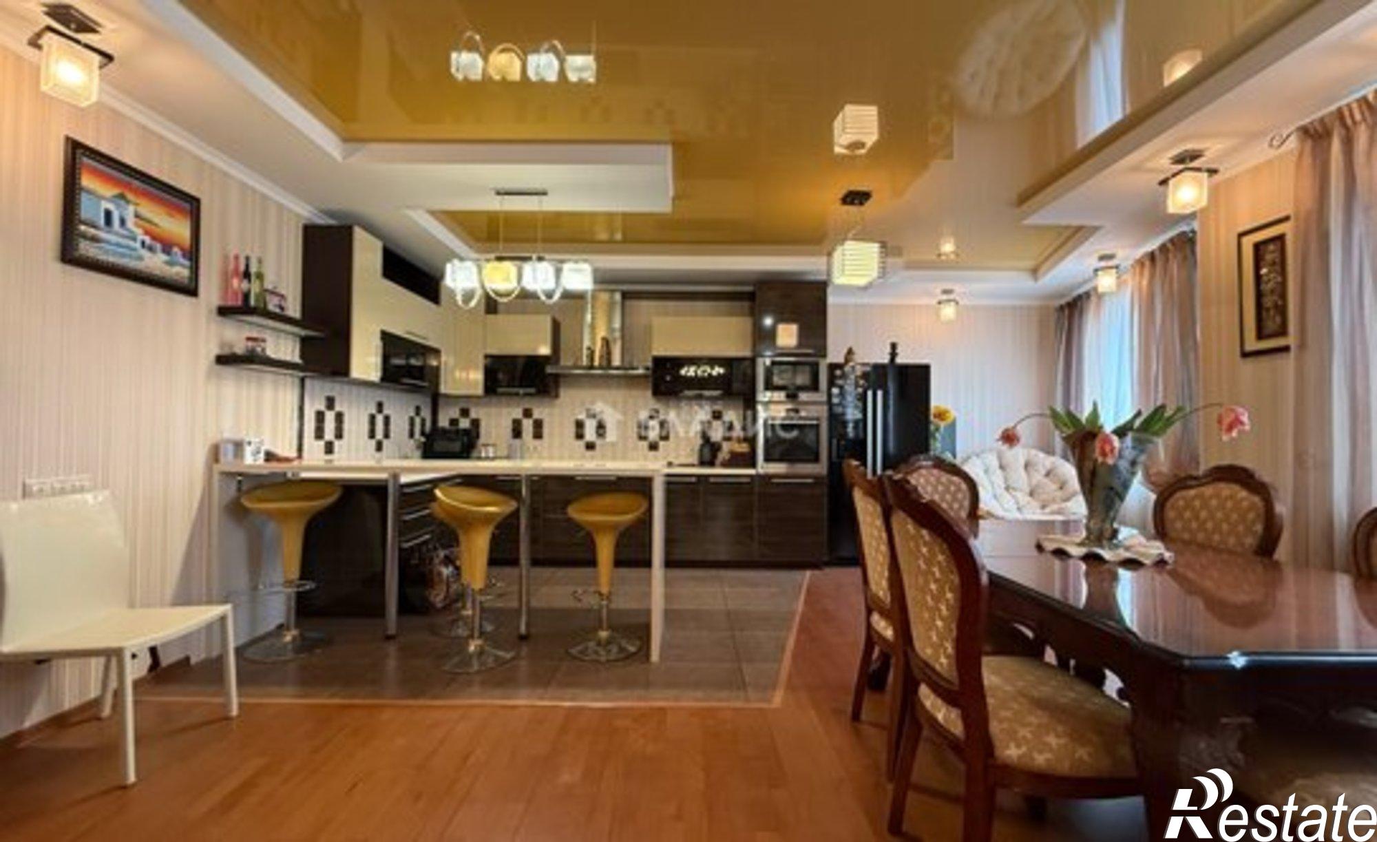 Купить квартиру за 13 100 000 рублей на ул Костюкова, 36в