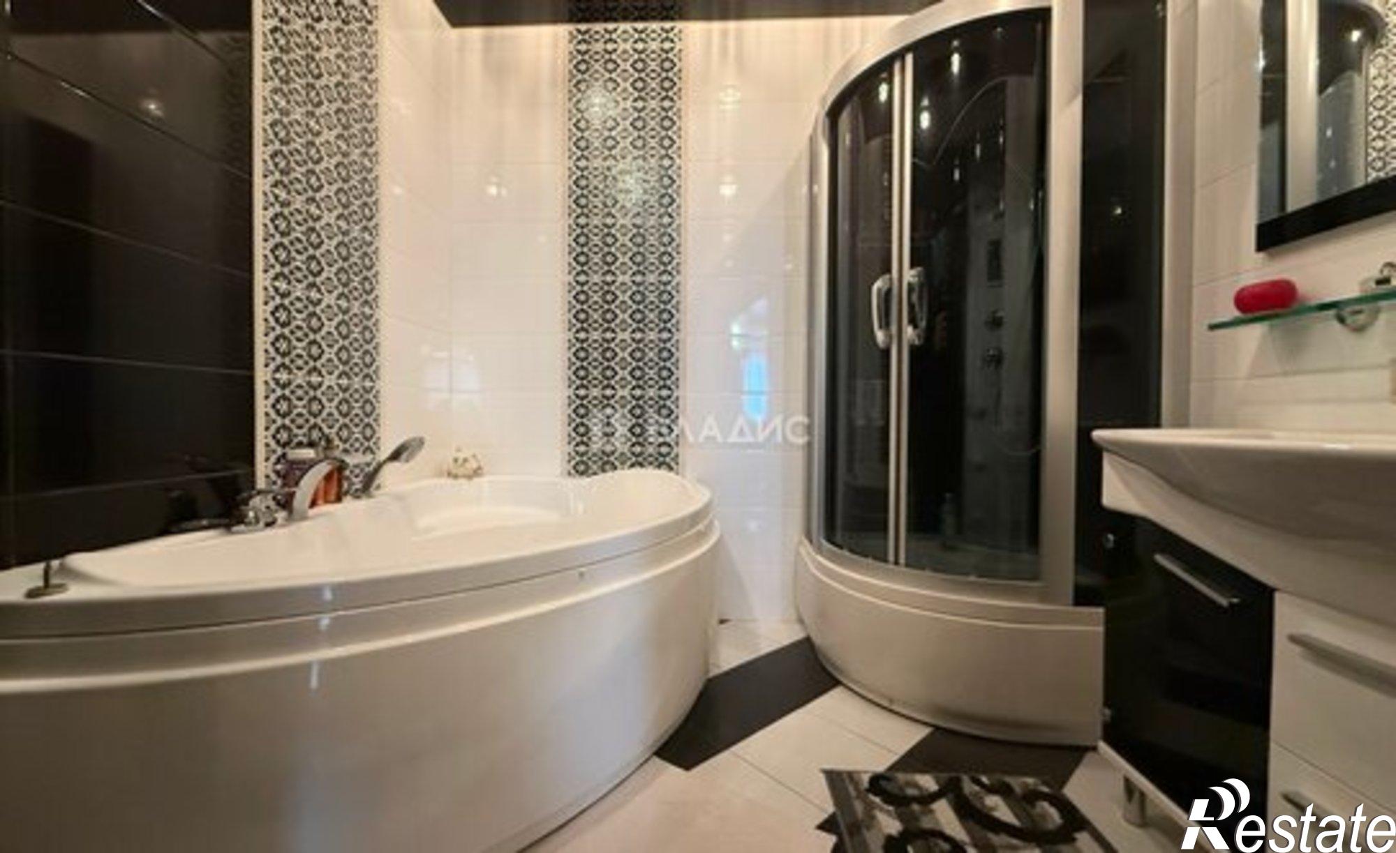 Купить квартиру за 13 100 000 рублей на ул Костюкова, 36в