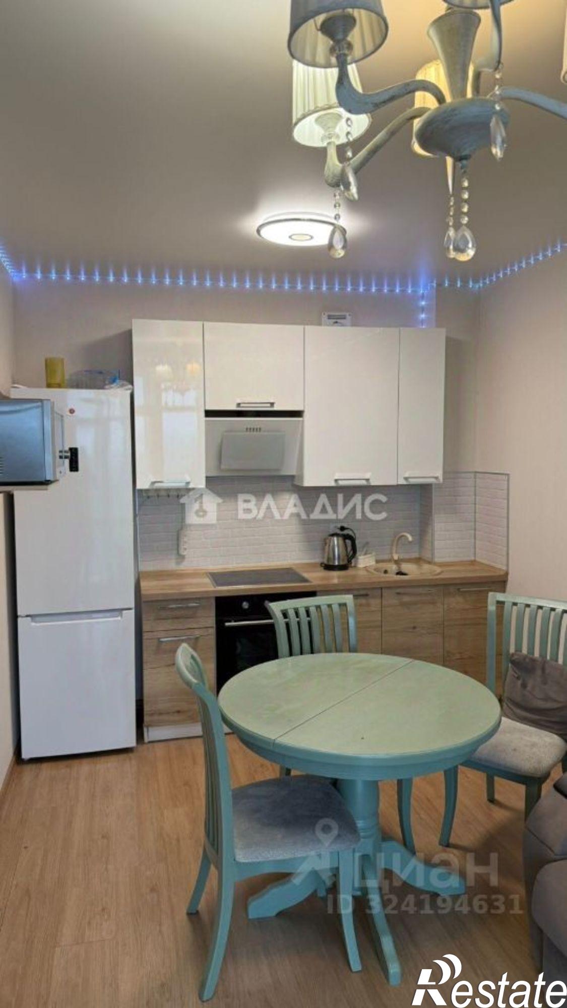 Купить квартиру за 8 040 000 рублей на Харьковская улица, 5 к1