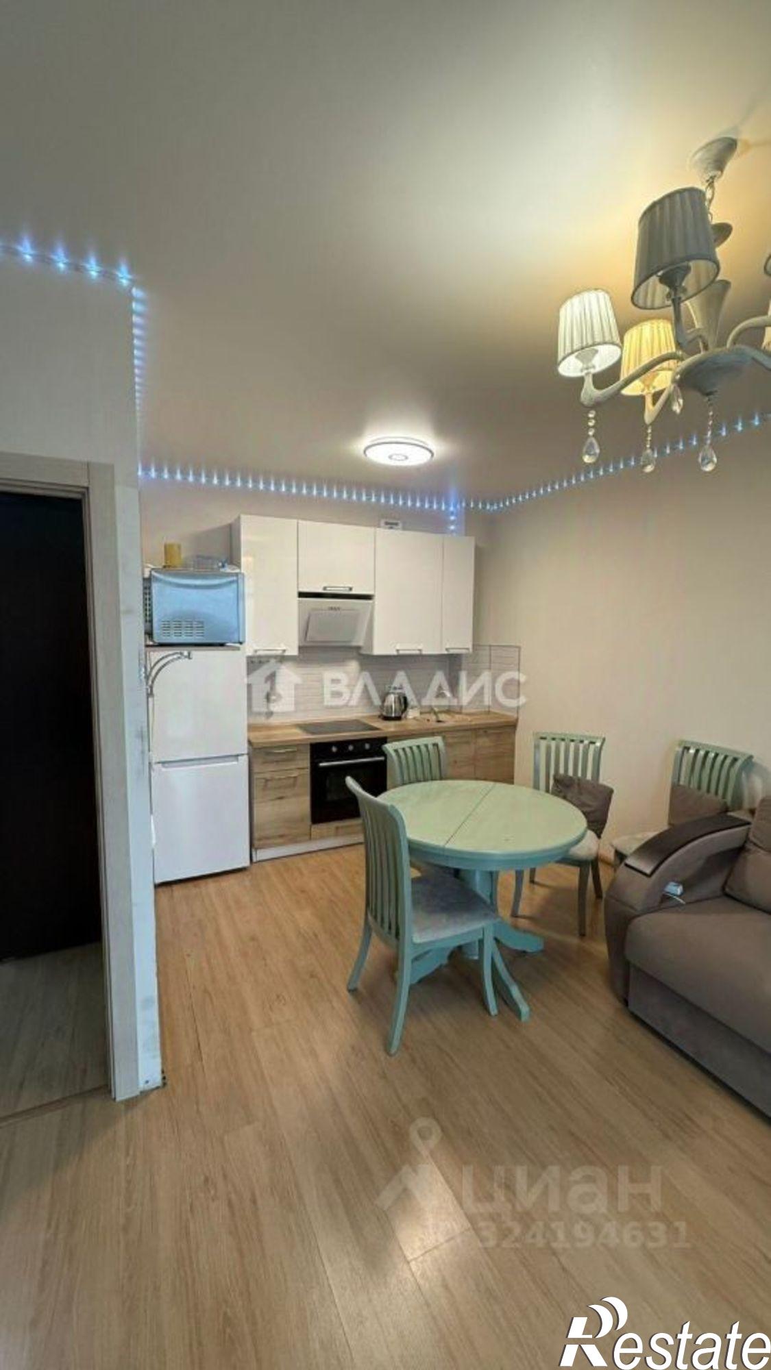 Купить квартиру за 8 040 000 рублей на Харьковская улица, 5 к1