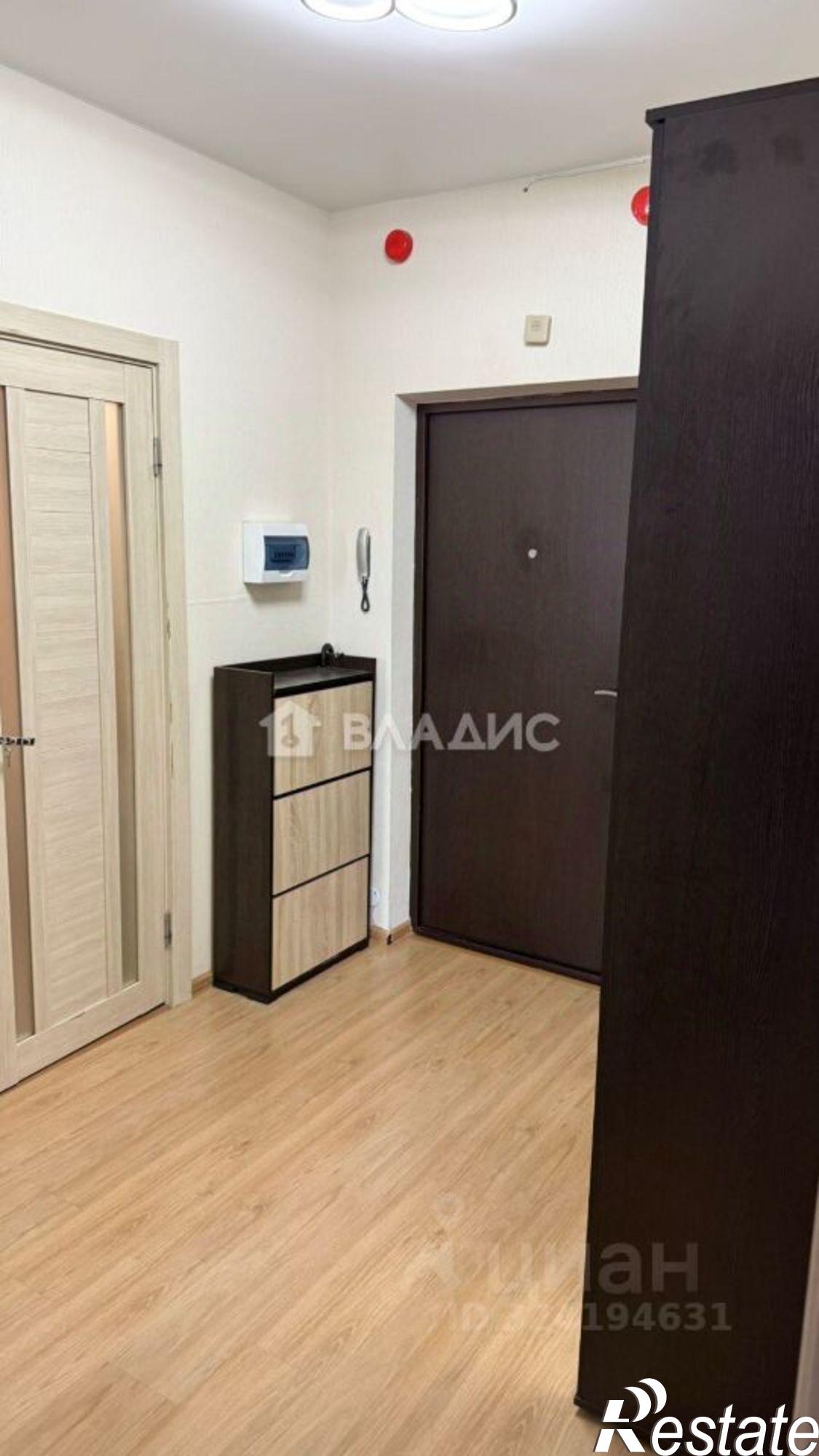 Купить квартиру за 8 040 000 рублей на Харьковская улица, 5 к1