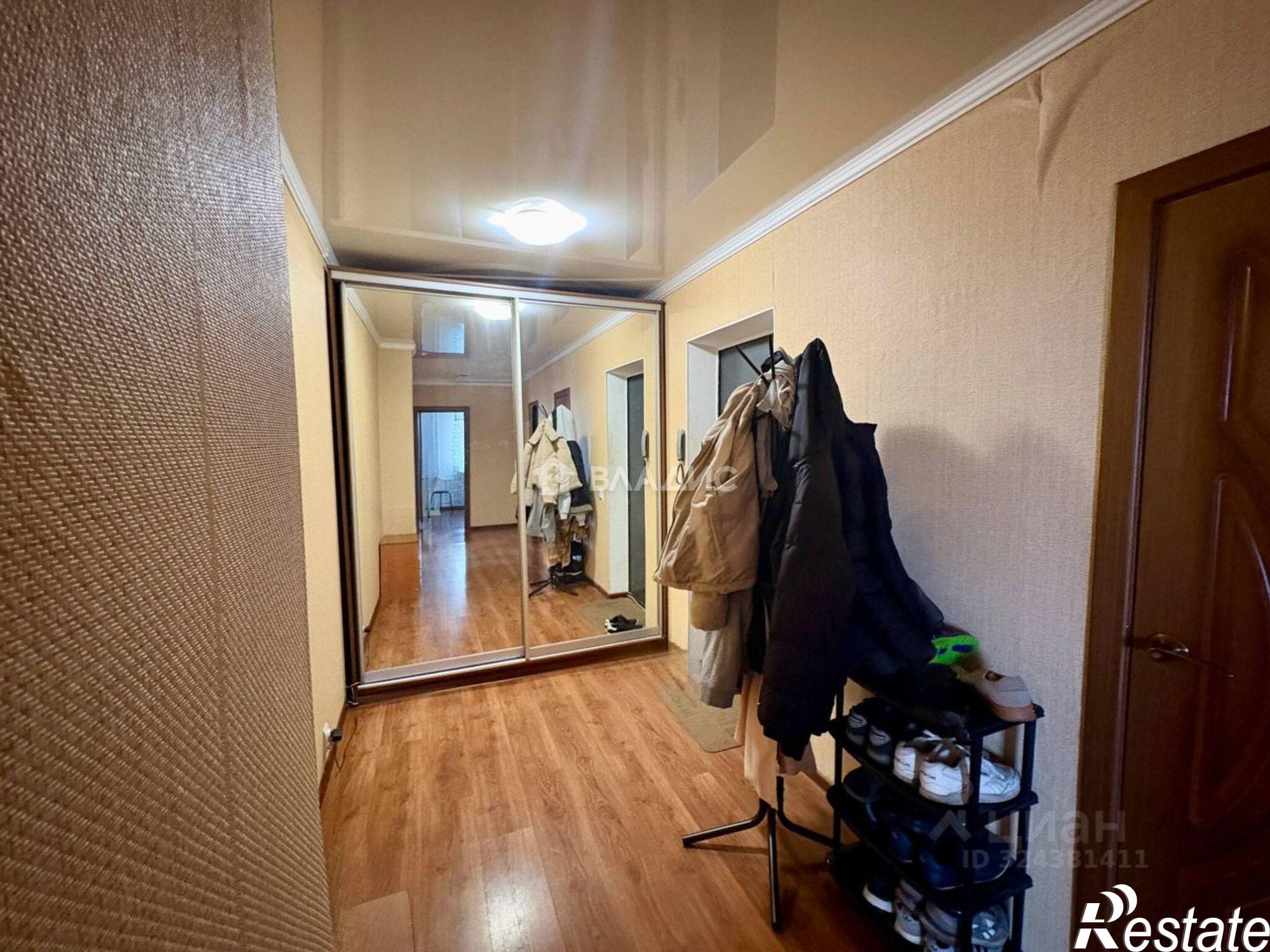 Купить квартиру за 9 300 000 рублей на улица 5 Августа, 37