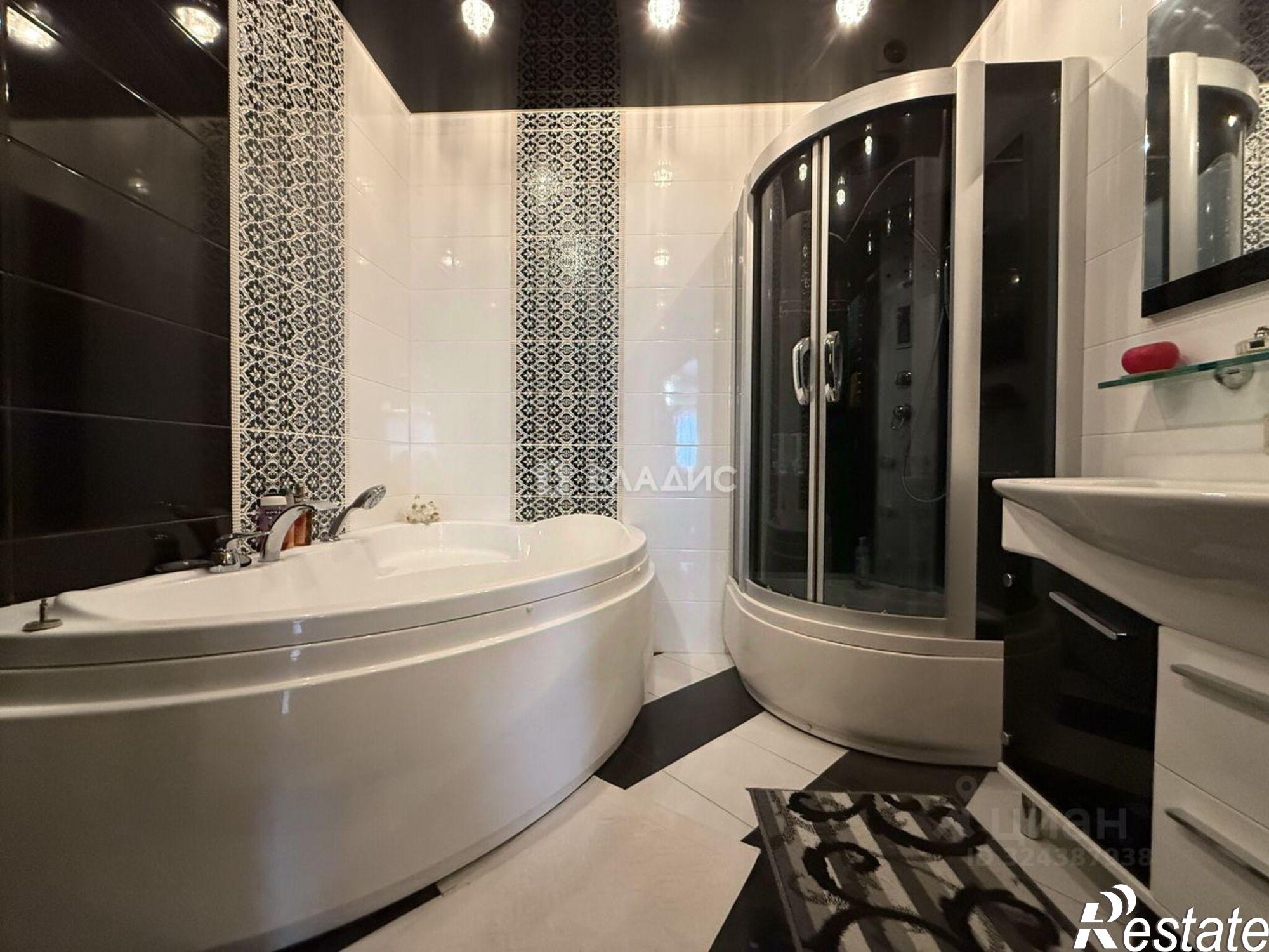 Купить квартиру за 13 100 000 рублей на улица Костюкова, 36В