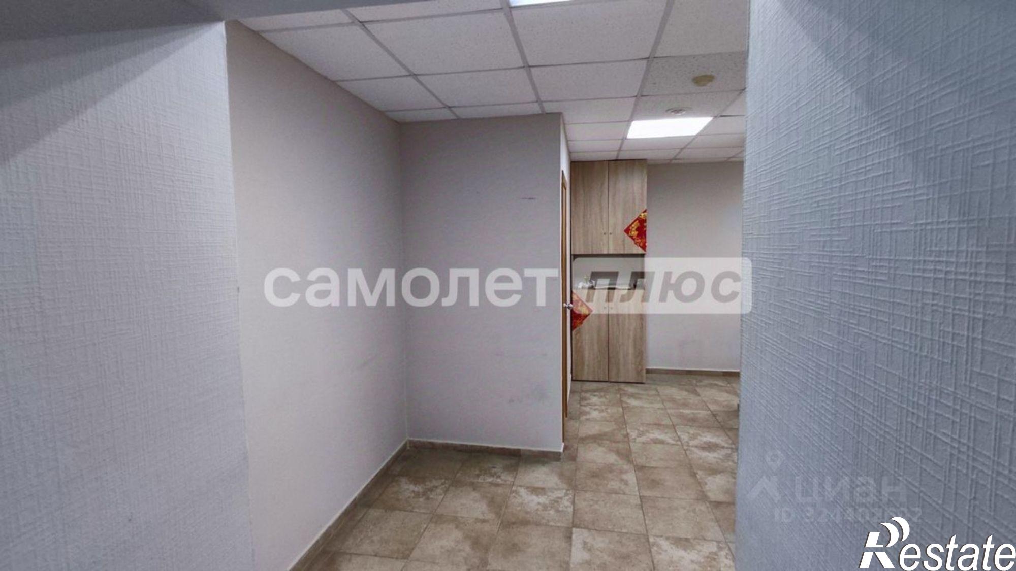 Купить торговое помещение за 7 944 230 рублей на пр-кт Б.Хмельницкого, 133к