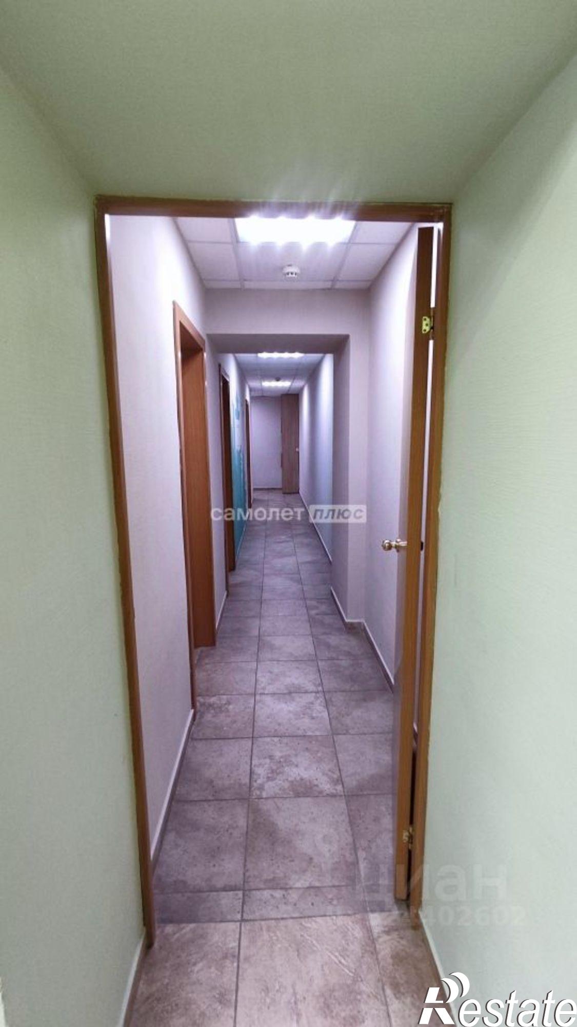 Купить торговое помещение за 7 944 230 рублей на пр-кт Б.Хмельницкого, 133к