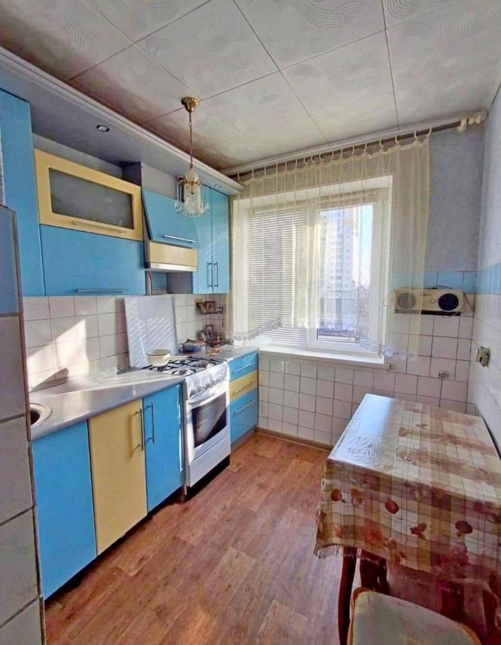 2-комн квартира 3 Интернационала улица, 39