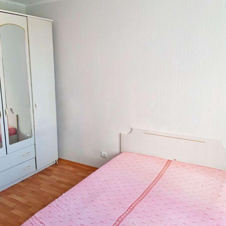 3-комн квартира Калинина улица, 1