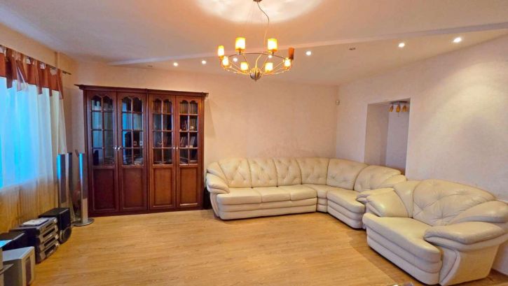 3-комн квартира Октябрьская улица, 57А