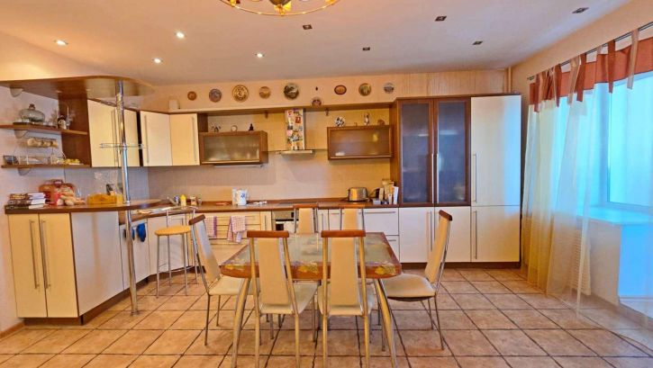 3-комн квартира Октябрьская улица, 57А