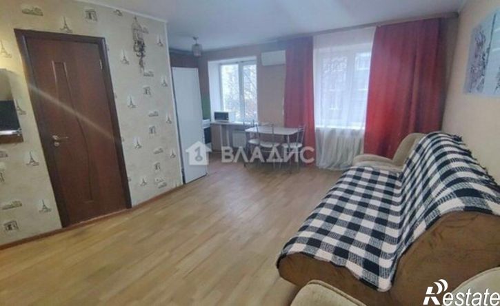 2-комн квартира пер Макаренко, 1,  д. 1