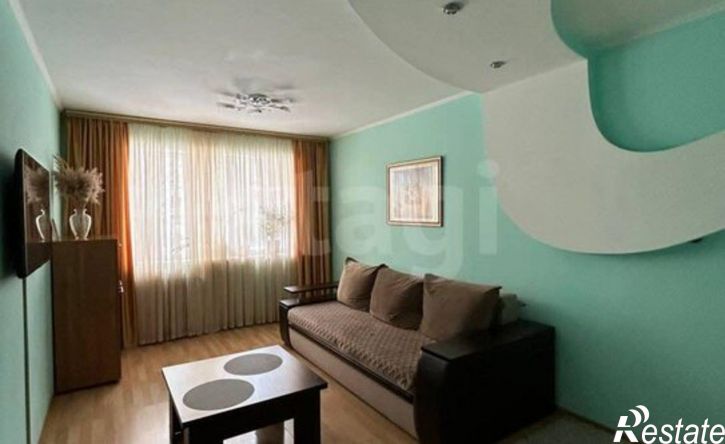 3-комн квартира ул Костюкова, 8,  д. 8