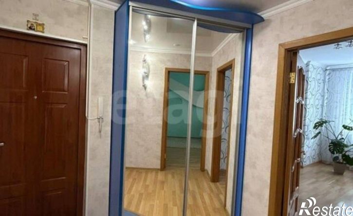 3-комн квартира ул Костюкова, 8,  д. 8