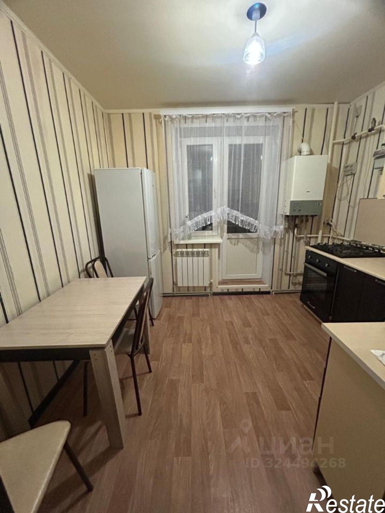 Сдать квартиру за 25 000 рублей на ул Гостенская, 10