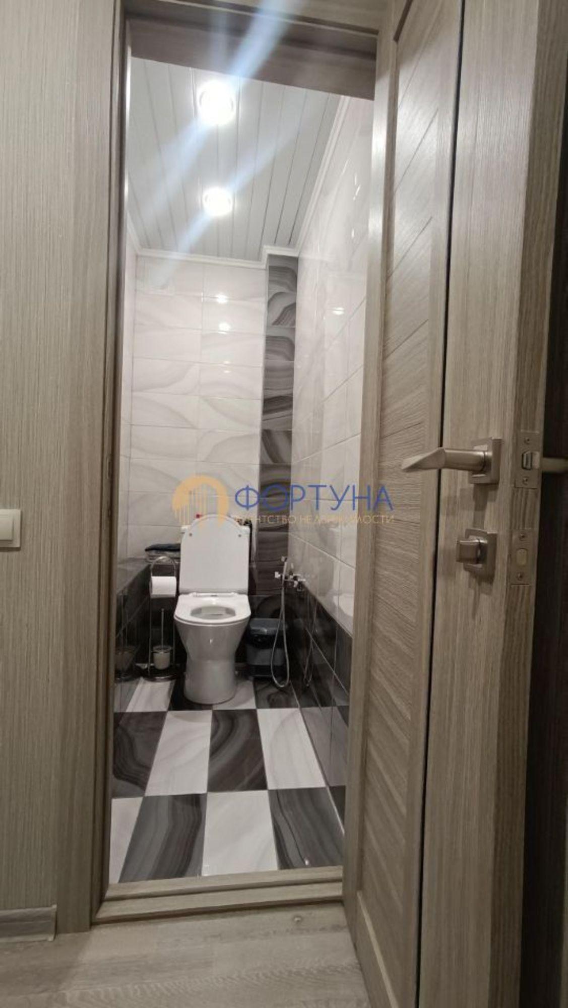 Купить квартиру за 4 950 000 рублей на Юности б-р, 3