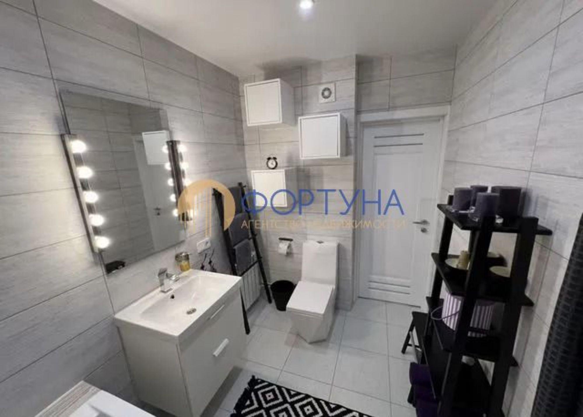 Купить квартиру за 8 300 000 рублей на Шебекинская ул, 4