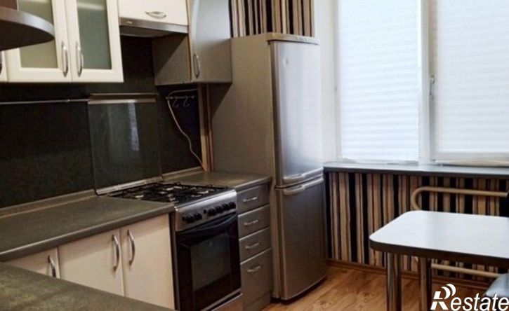 3-комн квартира улица Королёва, 4,  д. 4