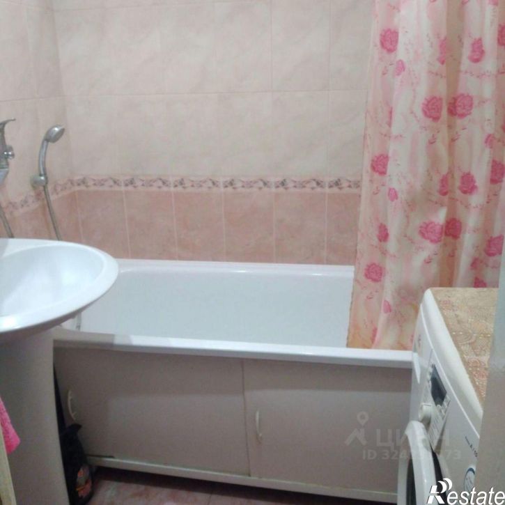 2-комн квартира улица Королёва, 4,  д. 4