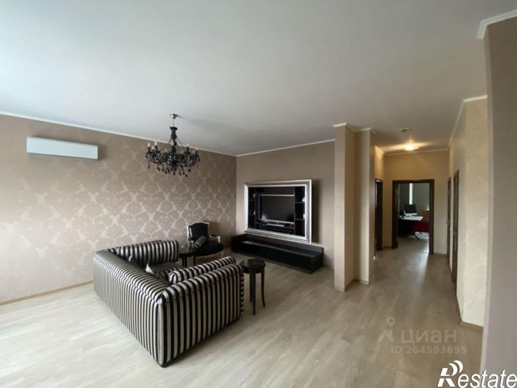 3-комн квартира Свято-Троицкий б-р, 15,  д. 15