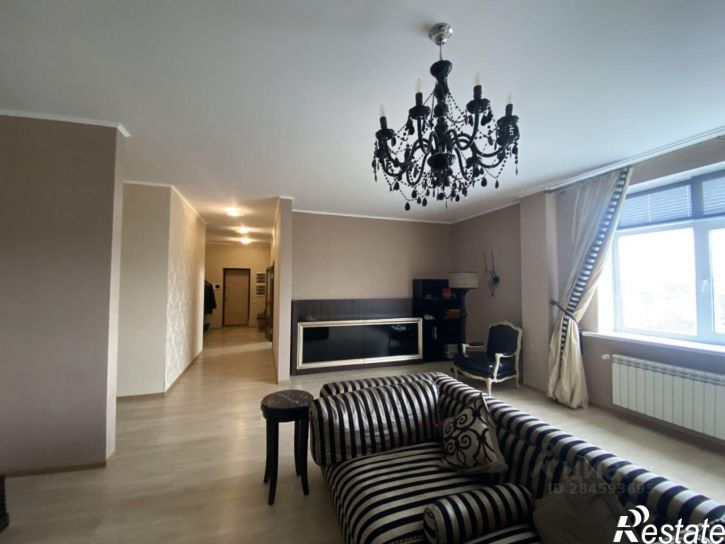 3-комн квартира Свято-Троицкий б-р, 15,  д. 15