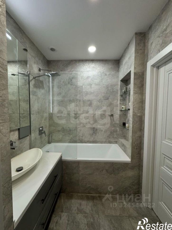 2-комн квартира улица Генерала Апанасенко, 97,  д. 97