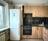 1-комн, 38кв м, этаж 8/9 пр-кт Ватутина, 18а