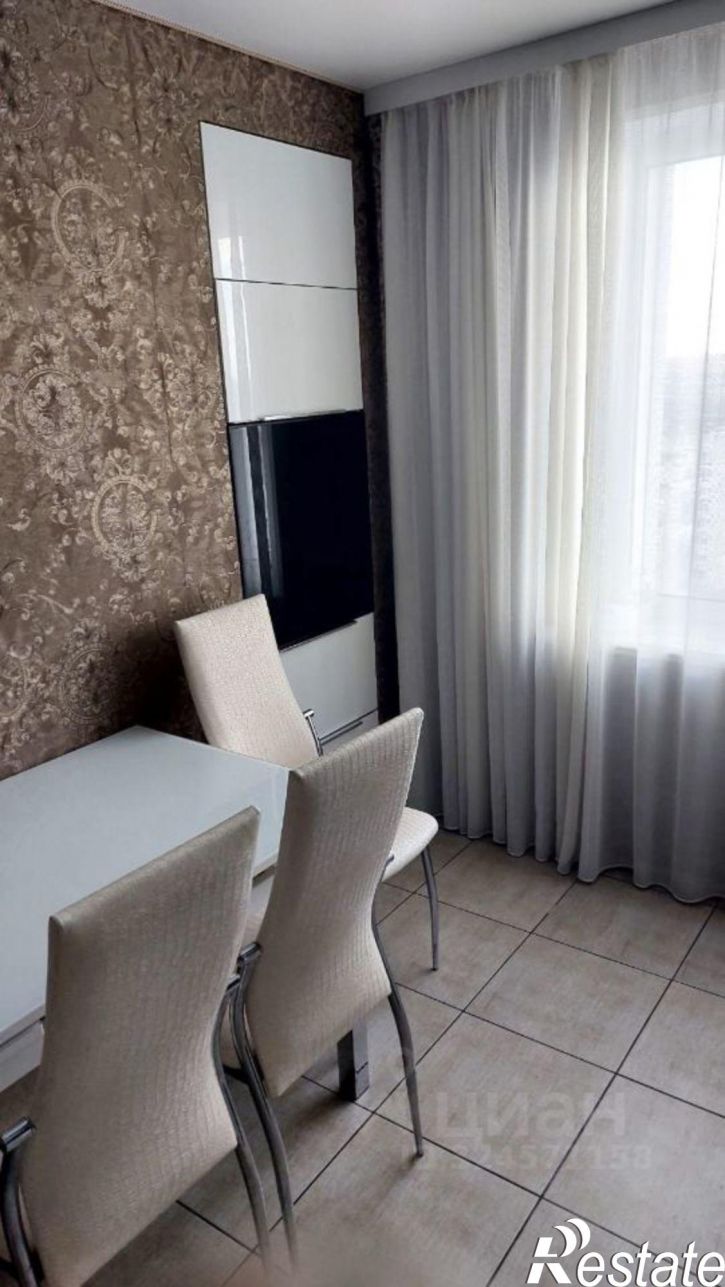 2-комн квартира пр-кт Ватутина, 25,  д. 25