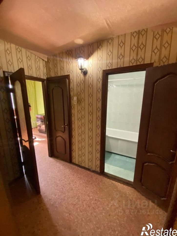 3-комн квартира Спортивная улица, 20,  д. 20