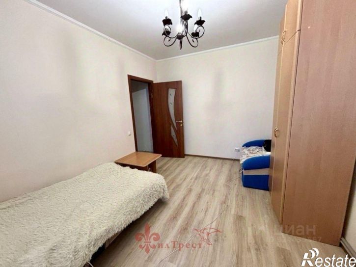 3-комн квартира бульвар Юности, 27,  д. 27