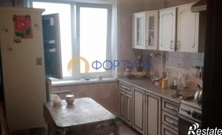 4-комн квартира Спортивная улица, 1,  д. 1