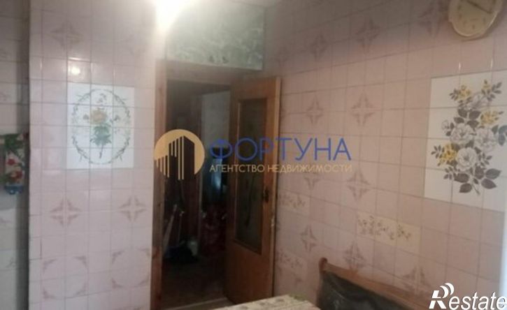 4-комн квартира Спортивная улица, 1,  д. 1