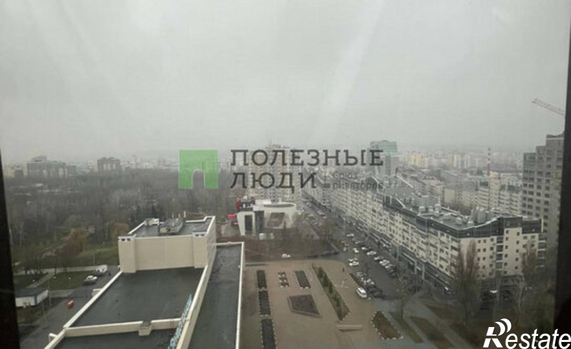 Купить квартиру за 11 800 000 рублей на пр-кт Б.Хмельницкого, 80а