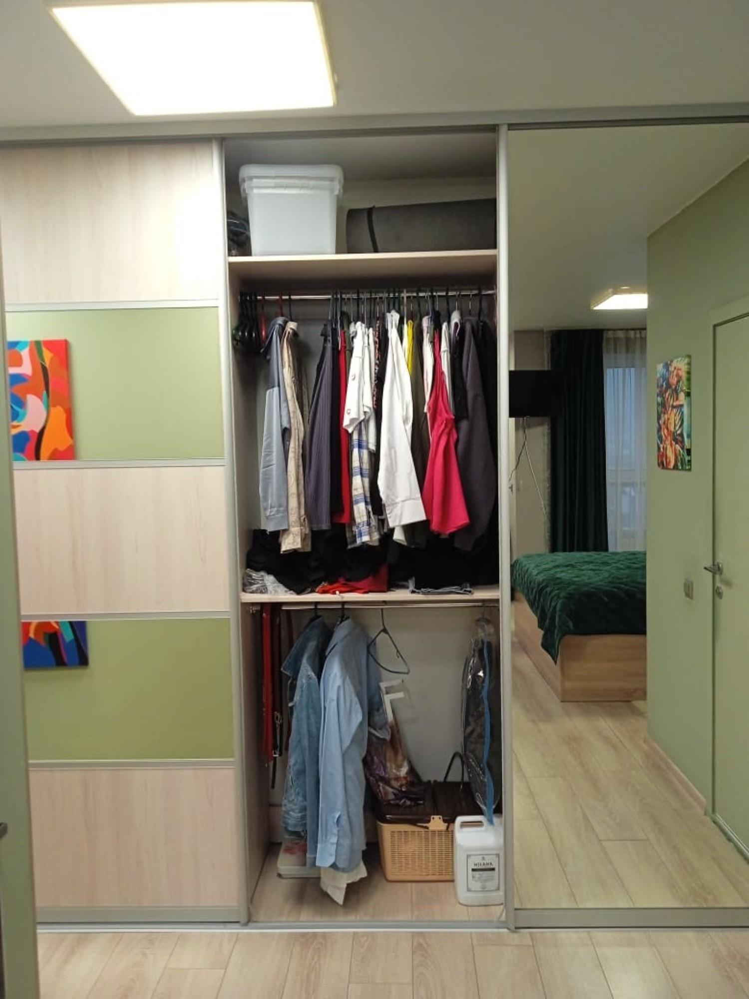 Купить студию за 4 500 000 рублей на Семейная улица, 25