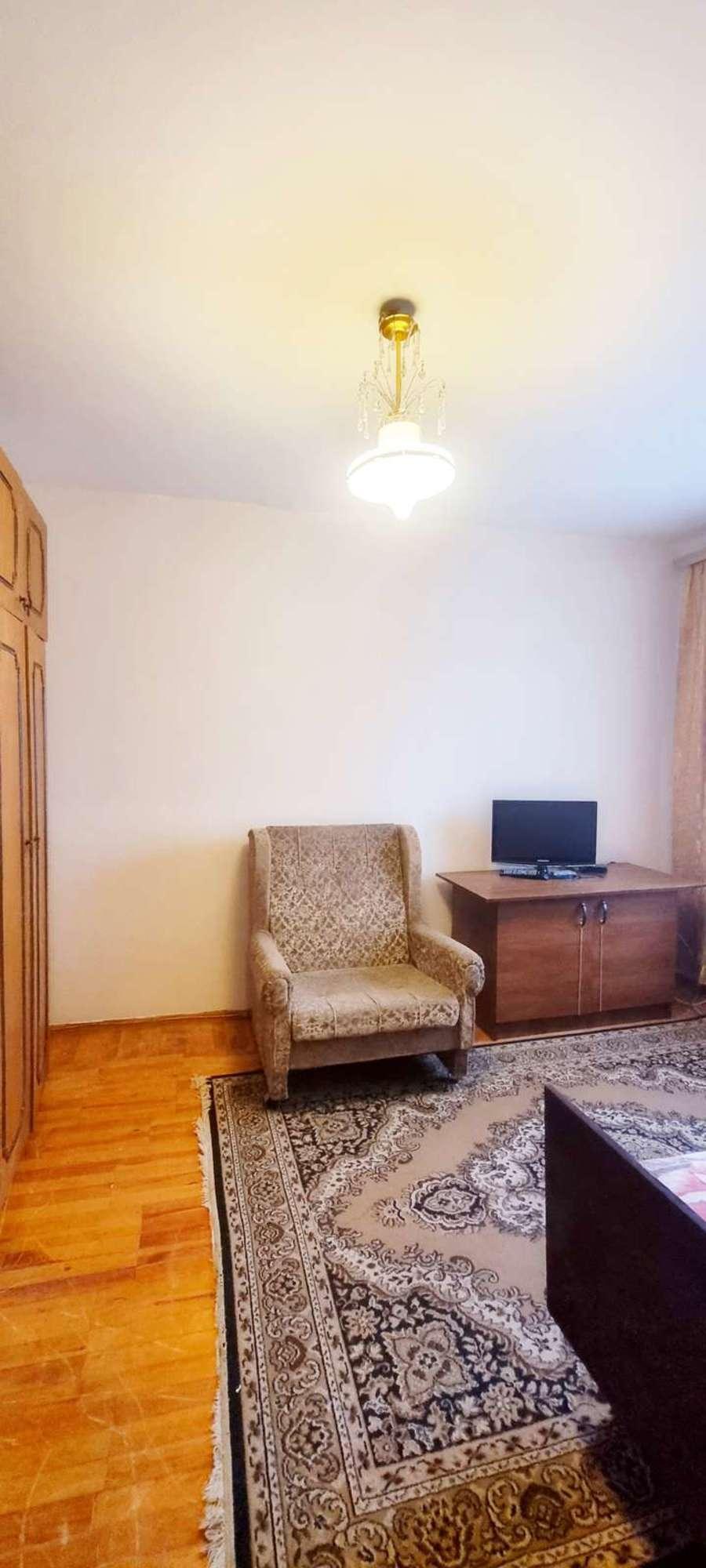 Сдать квартиру за 28 000 рублей на Победы улица, 83