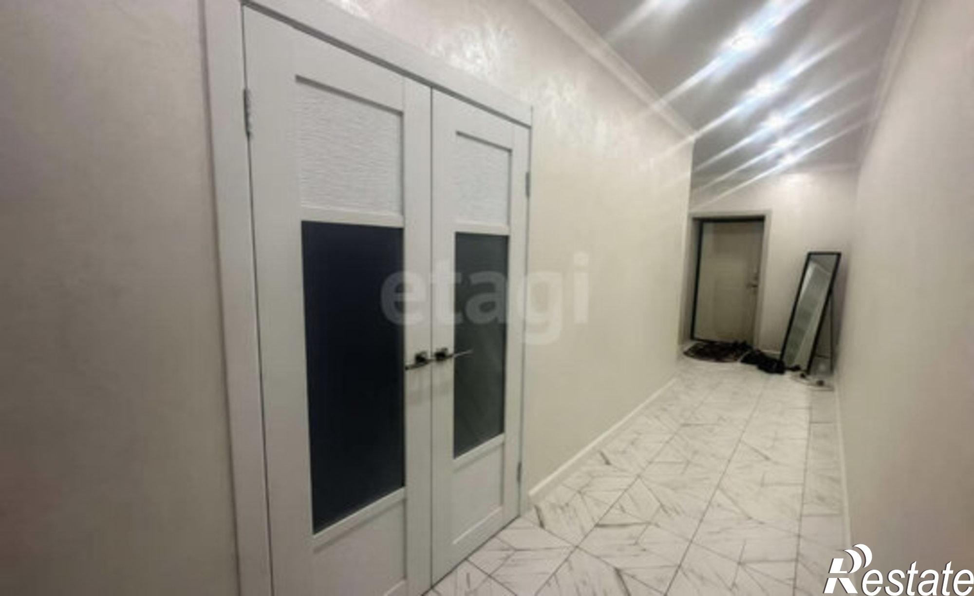 Купить квартиру за 12 500 000 рублей на улица Есенина, 48