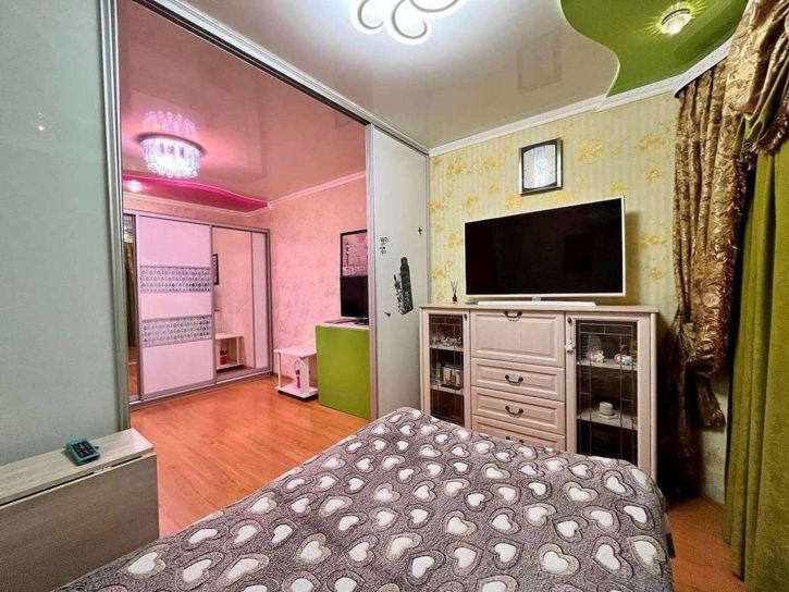 1-комн квартира Есенина улица, 16