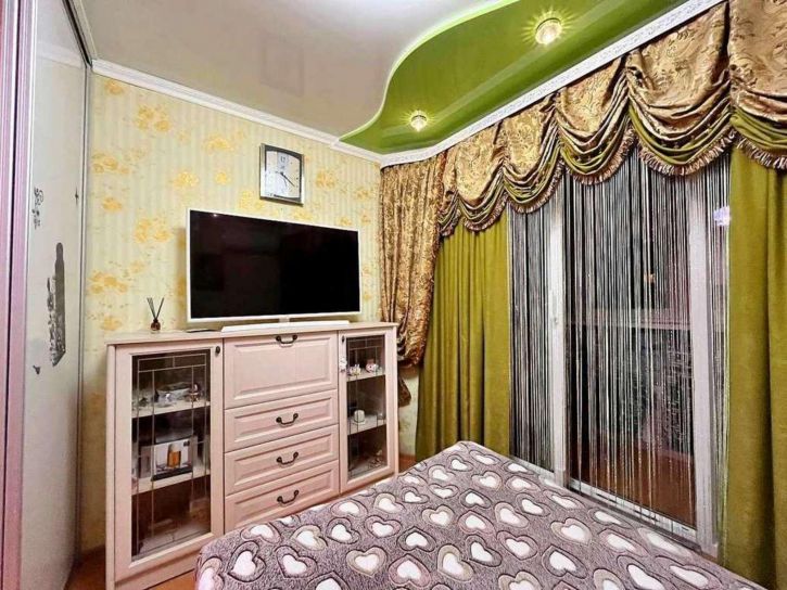1-комн квартира Есенина улица, 16