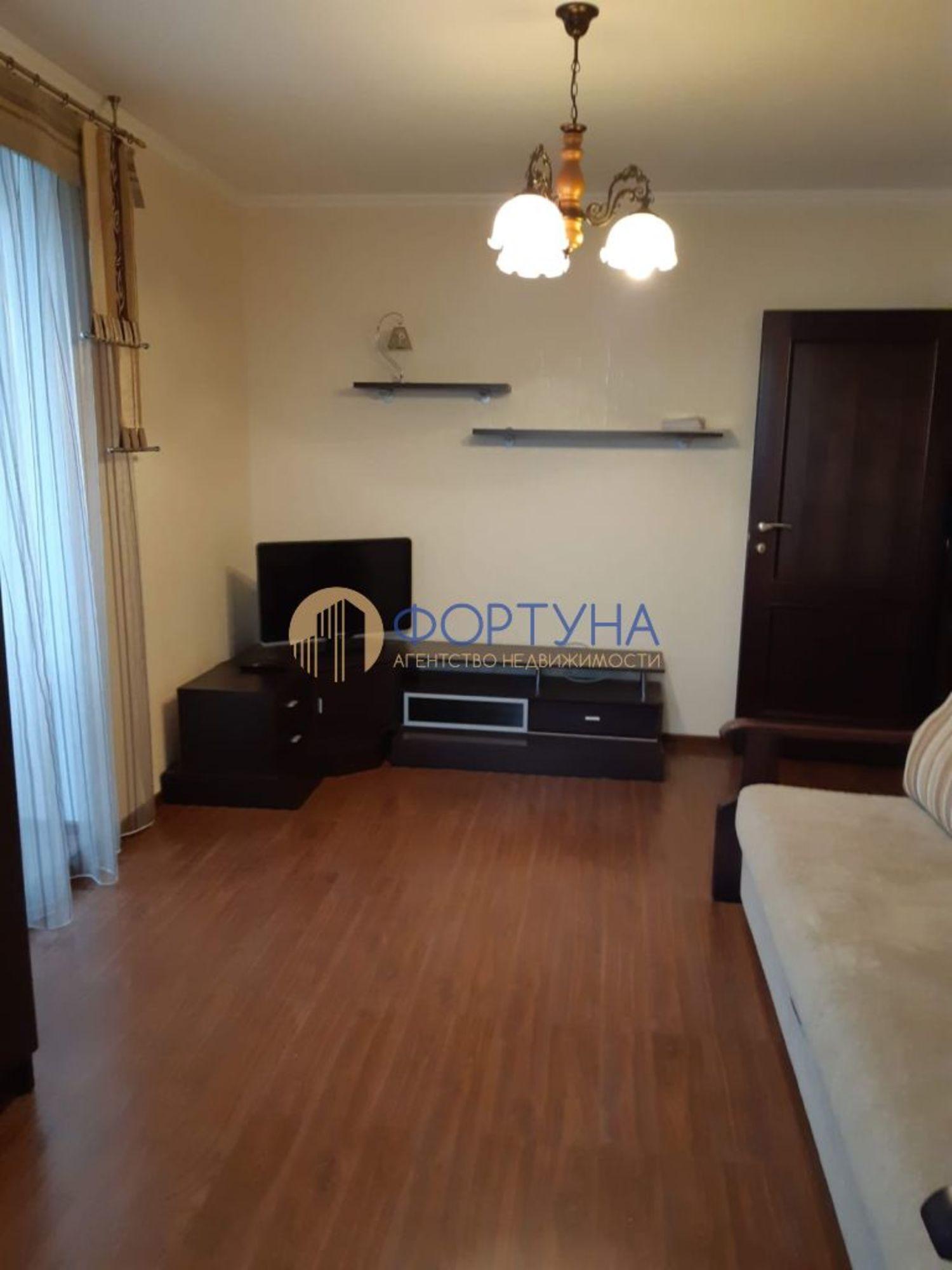 Купить квартиру за 10 700 000 рублей на Победы ул, 49к4