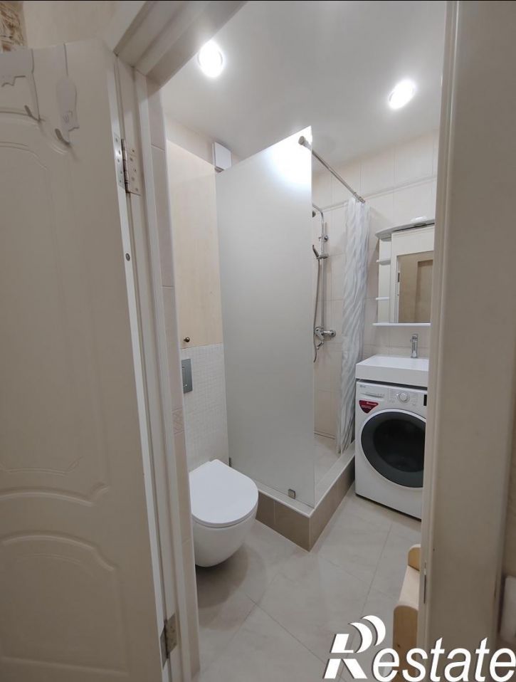 2-комн квартира Проспект Славы, 40