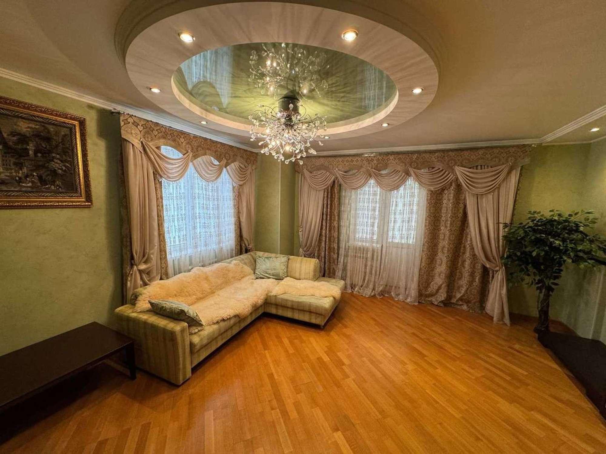 Купить квартиру за 14 500 000 рублей на Костюкова улица, 36В