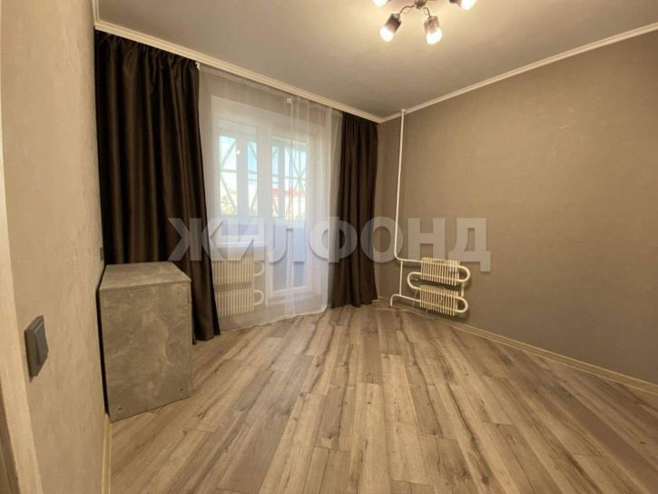 2-комн квартира Есенина улица, д.36